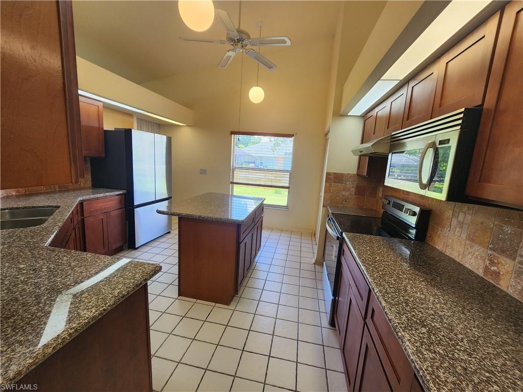 17264 Oriole RD photo 7
