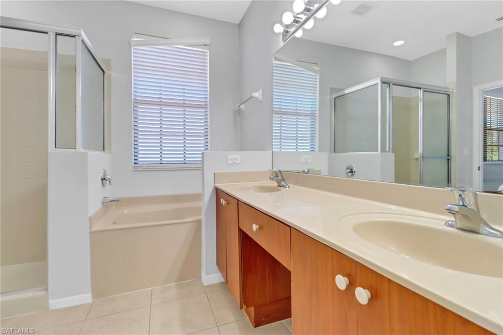 15243 Summit Place CIR 247 photo 11