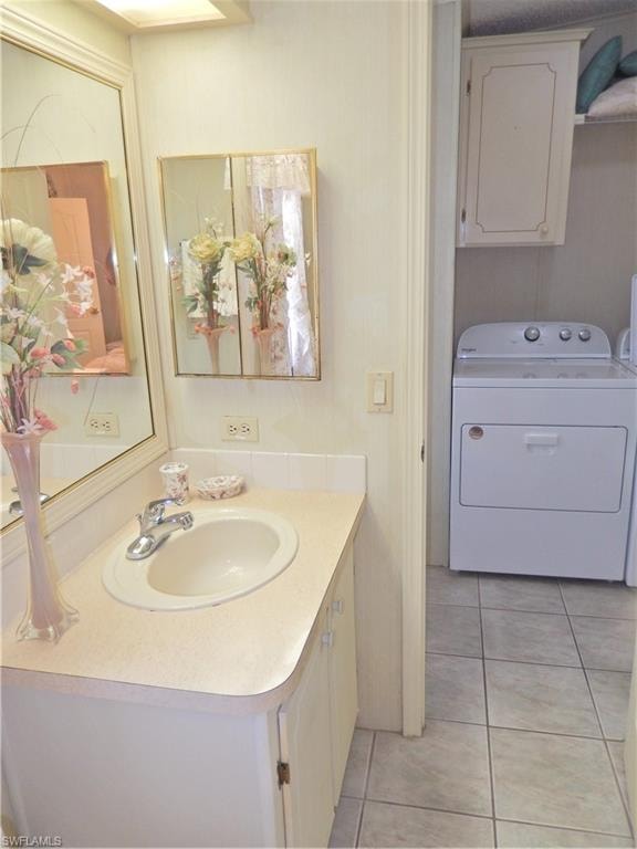 16168 Baton Rouge CT photo 32