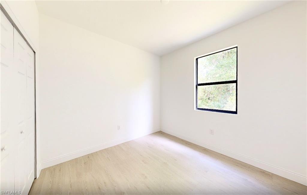 618 SHELDON AVE photo 24