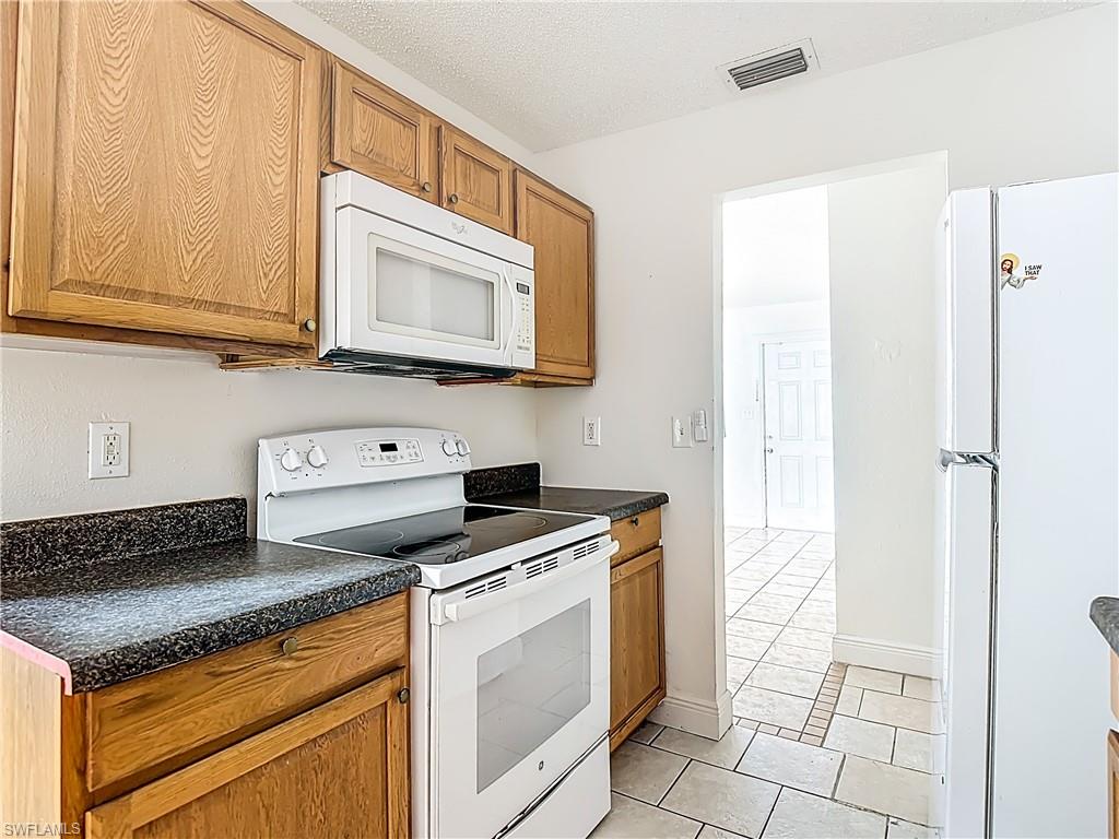 2407 Jaylen Watkins ST photo 15