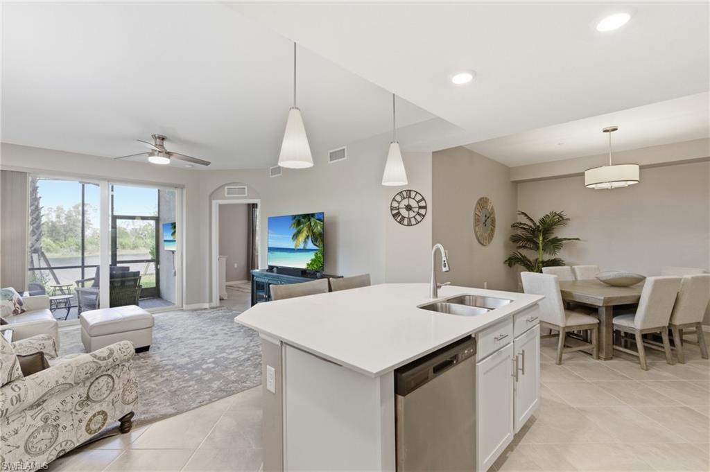14151 Heritage Landing BLVD 1011 photo 6