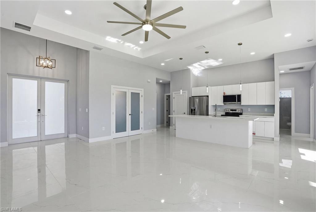 429 Palmyra AVE photo 6