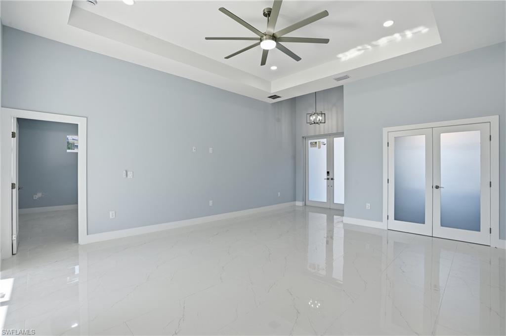 429 Palmyra AVE photo 7