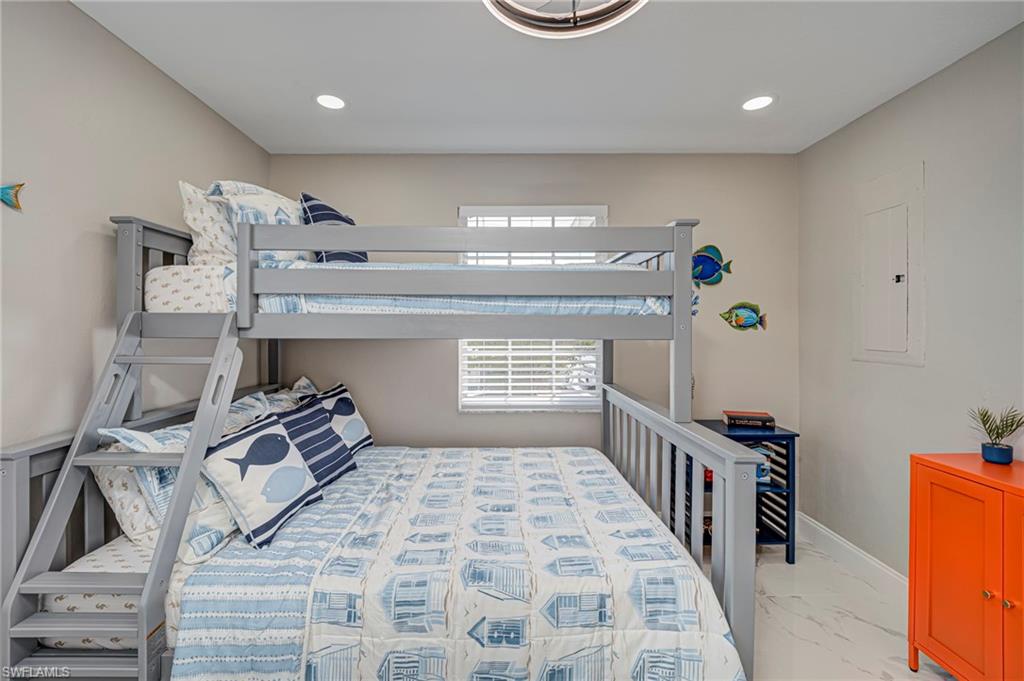 sleeps 3