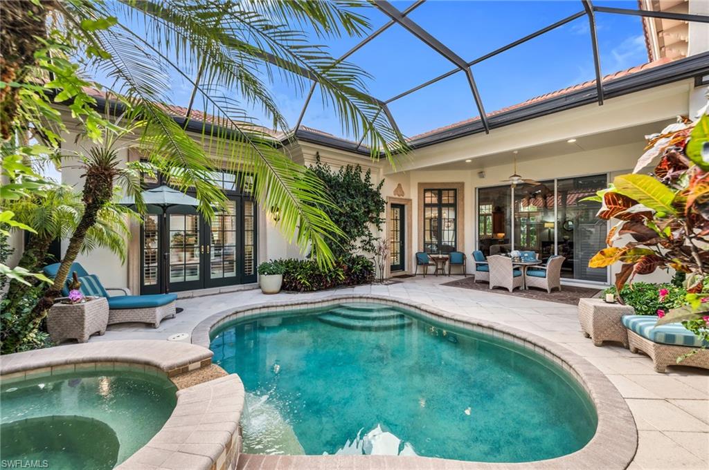 This courtyard home is such the perfectly, private retreat!
