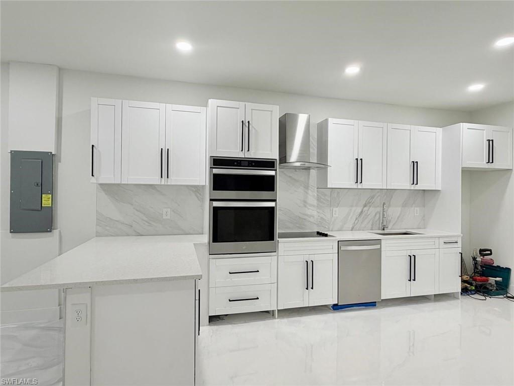 8 Fitch AVE photo 9