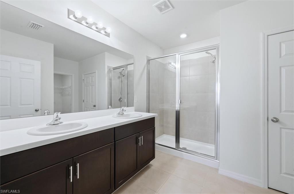 25118 Doredo DR photo 17