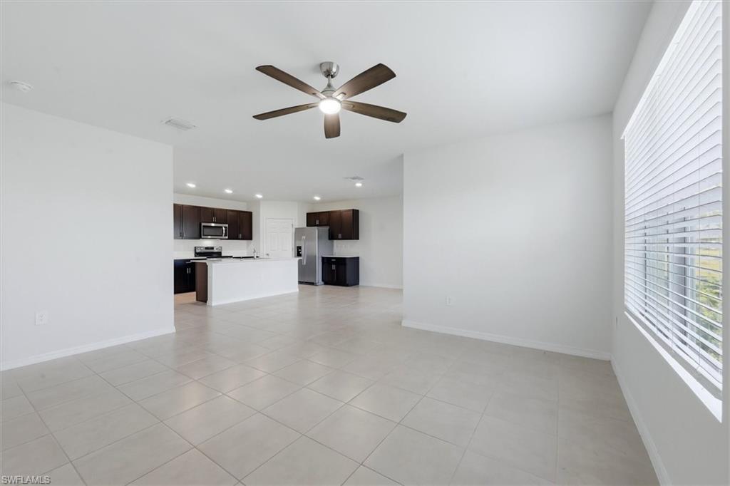 25118 Doredo DR photo 7