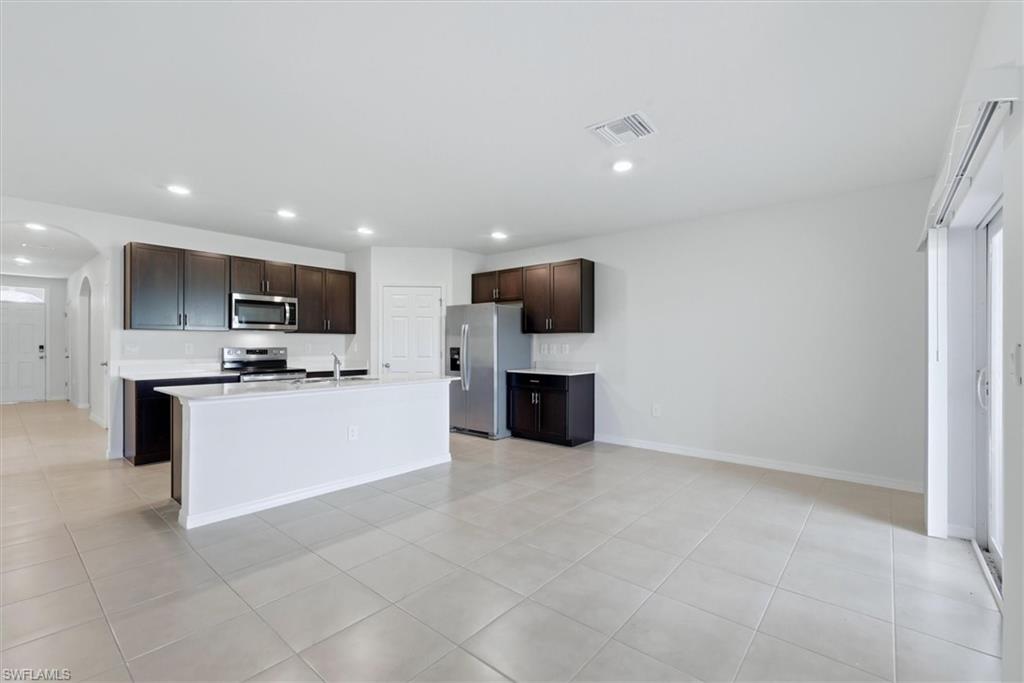 25118 Doredo DR photo 10