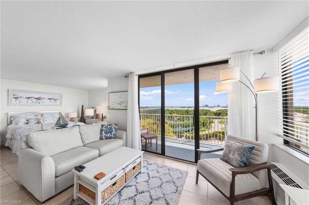 Coastal decor