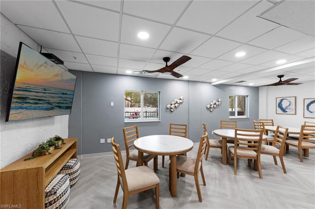 Lobby Rec Area