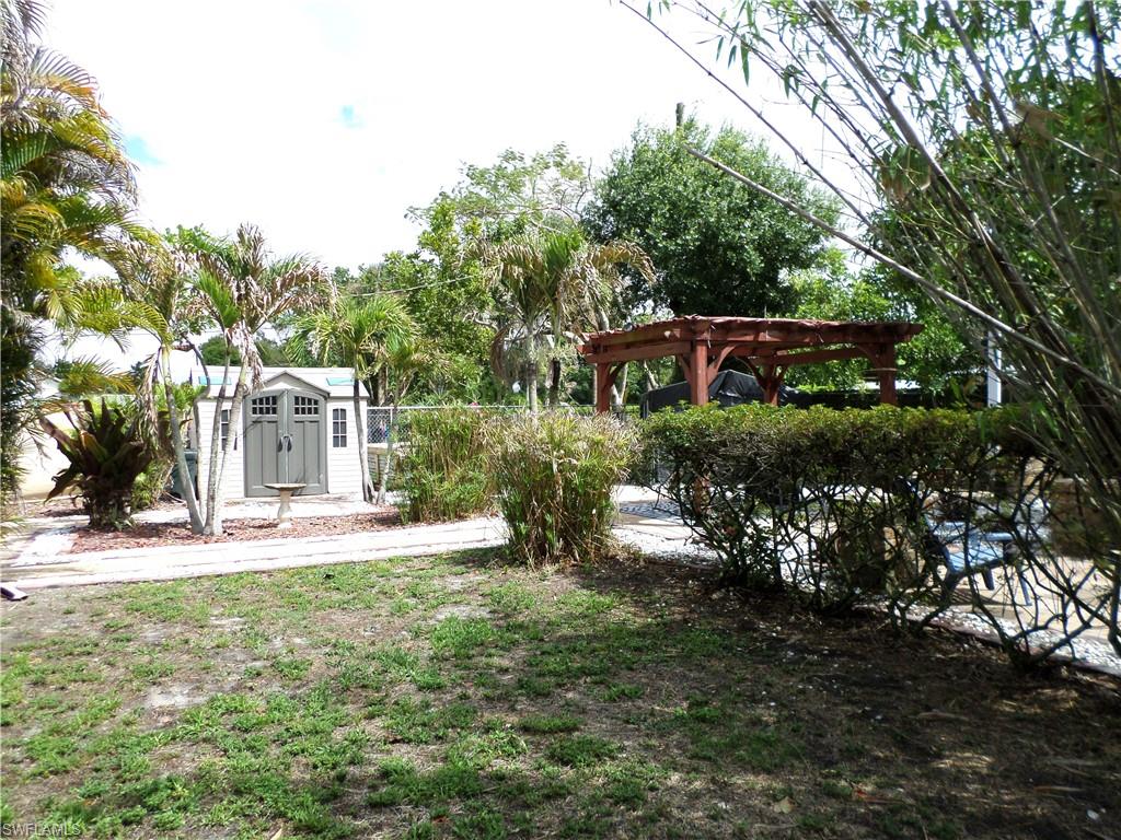Vinyl Shed For Storage & Open Spacious Yard.