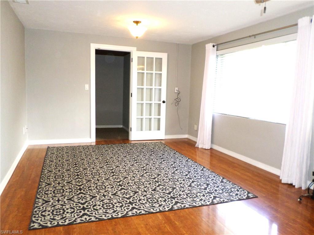 Large Bright Spacious Dining Area.