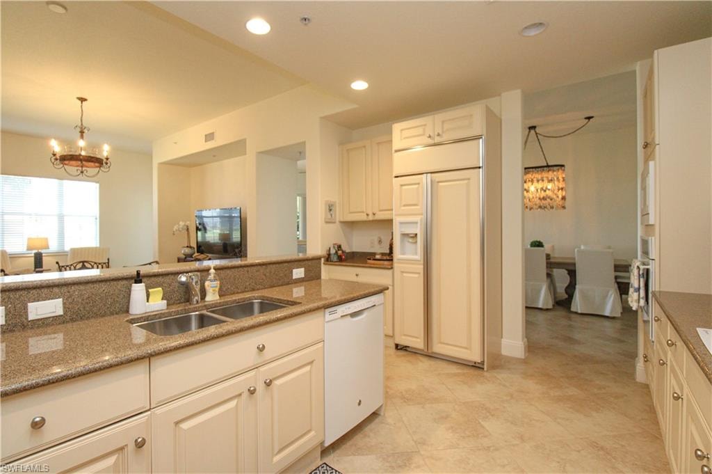 2713 Callista CT 103 photo 13
