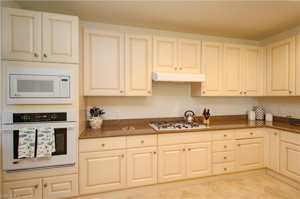2713 Callista CT 103 photo 12