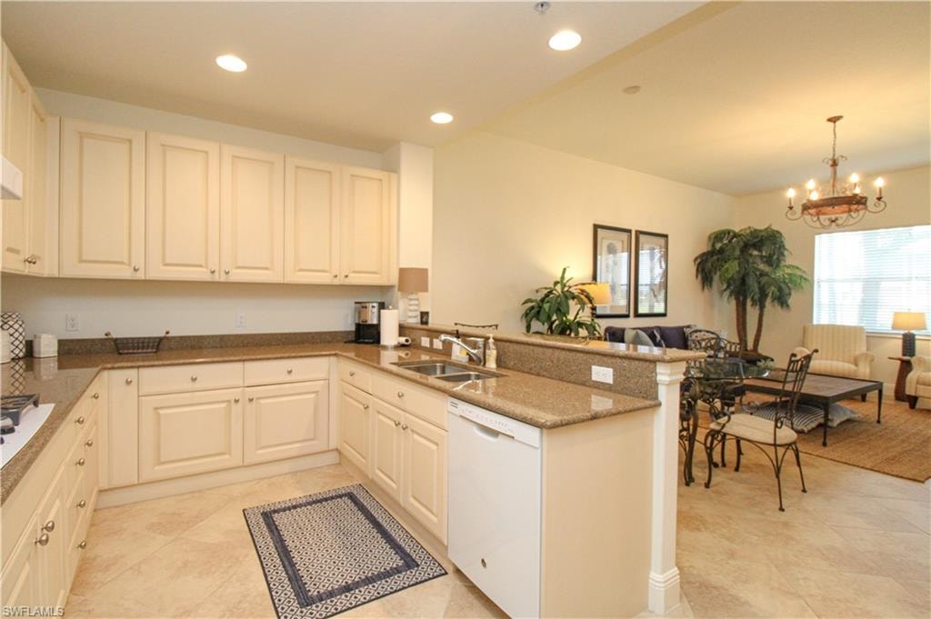 2713 Callista CT 103 photo 11