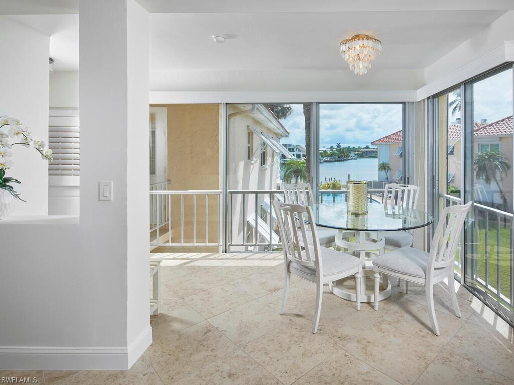 3070 Gulf Shore BLVD N 209 photo 10