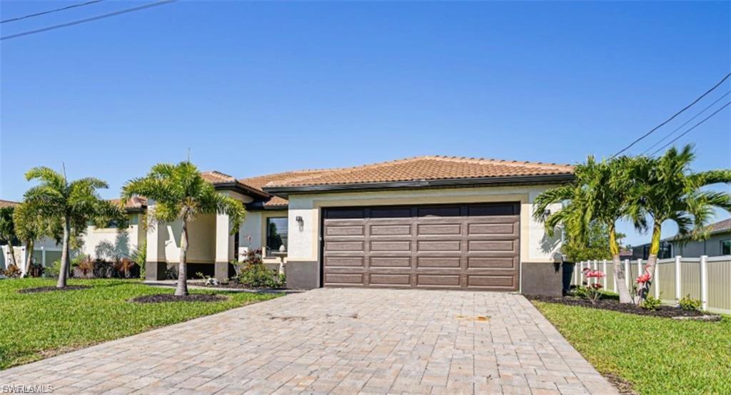 1806 SW 23rd CT