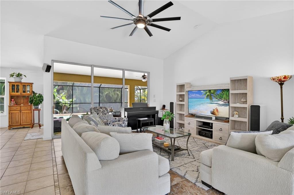 3809 Agualinda BLVD