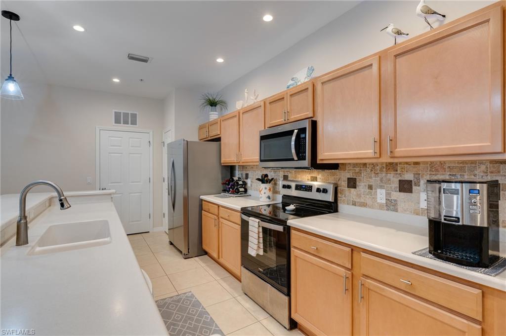 11741 Pasetto LN 206 photo 9