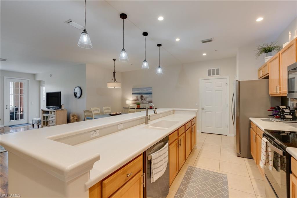 11741 Pasetto LN 206 photo 10