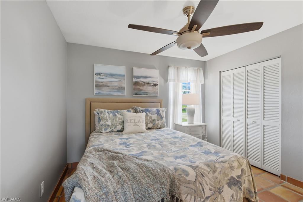 Guest bedroom #1