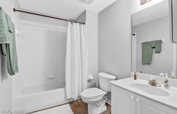 9175 Celeste DR 202 photo 6