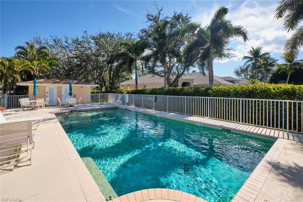 14401 Patty Berg DR 306 photo 22