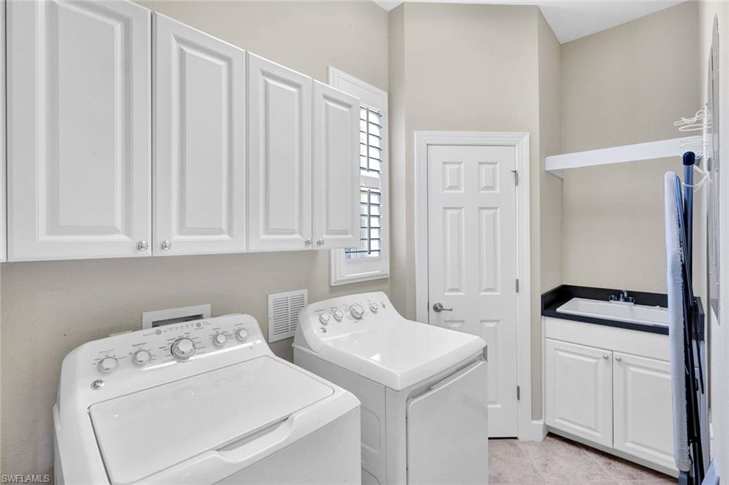 8755 Coastline CT 202 photo 27
