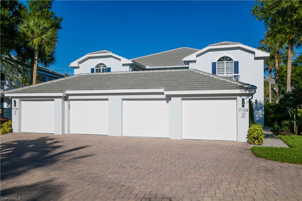 7104 Barrington CIR 3-102 photo 15