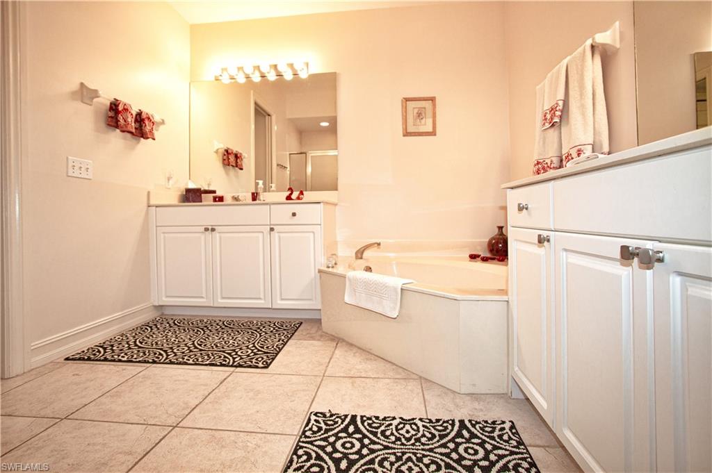 825 Bentwater CIR 101 photo 24
