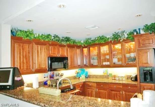5635 TURTLE BAY DR 6