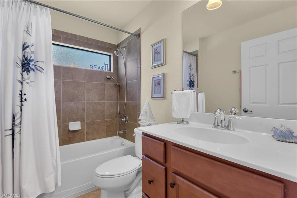 9528 Avellino WAY 2526 photo 23