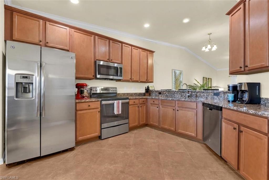 9528 Avellino WAY 2526 photo 6