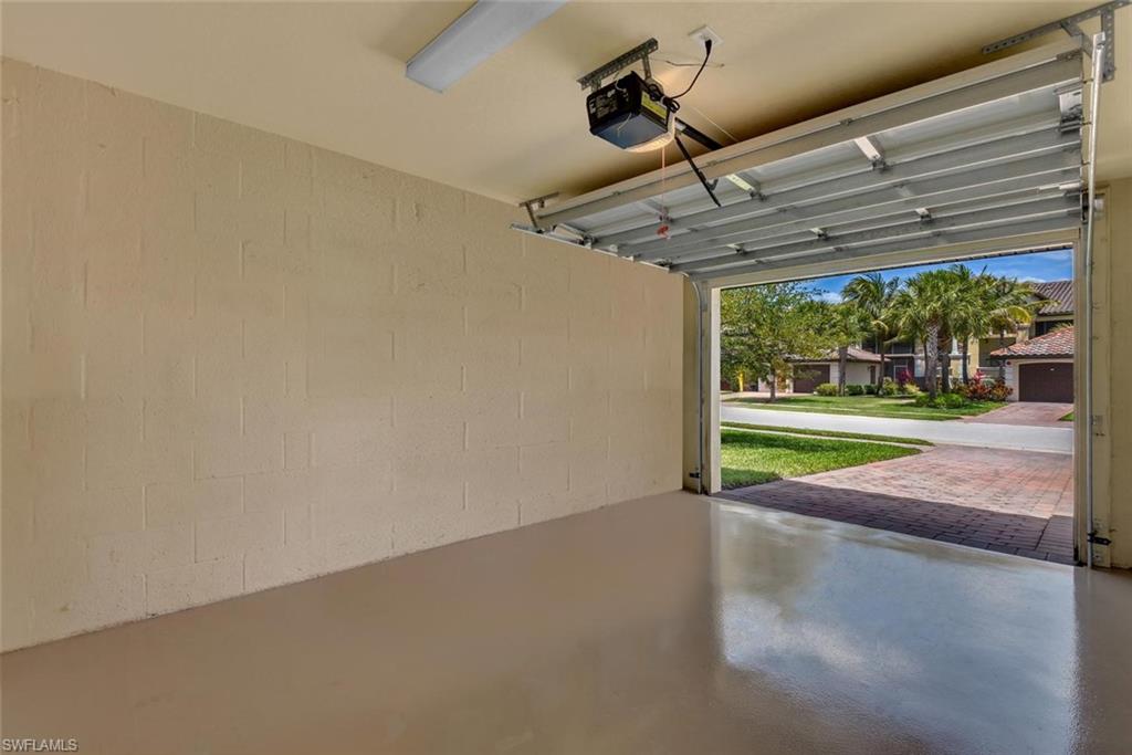 9528 Avellino WAY 2526 photo 29