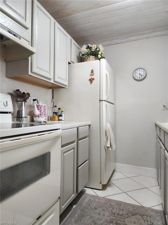 1085 Forest Lakes DR 8305 photo 7