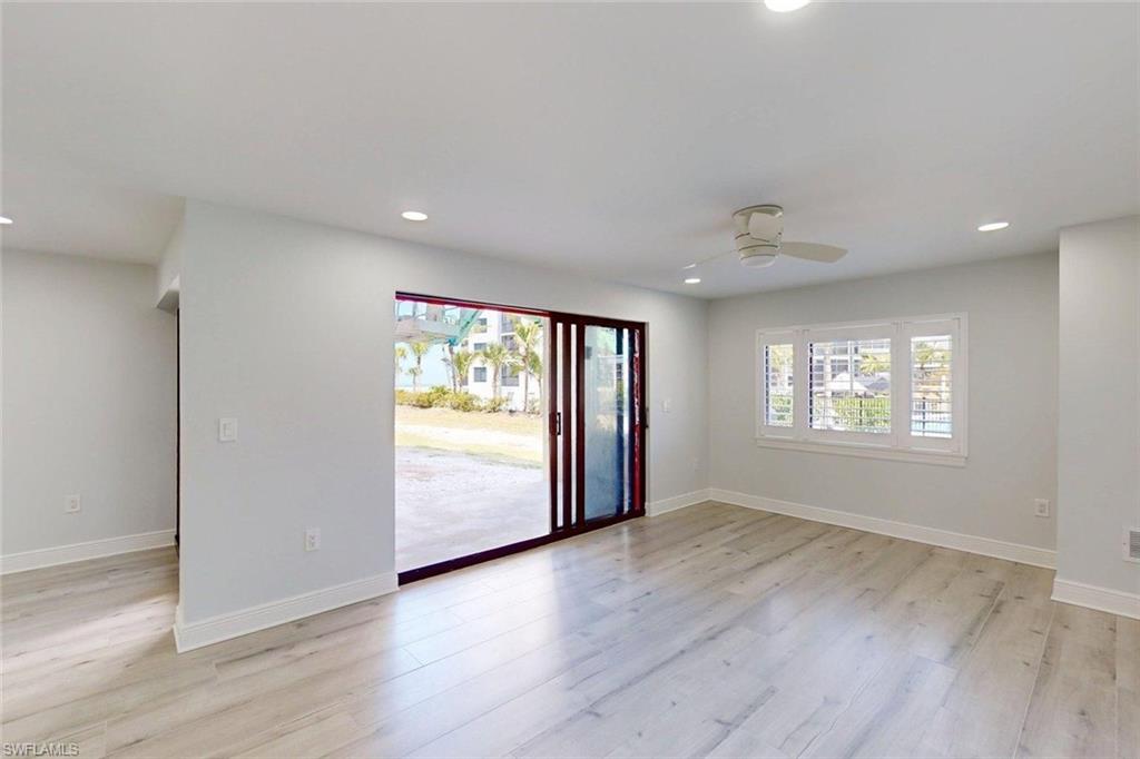 6660 Estero BLVD 105 photo 17