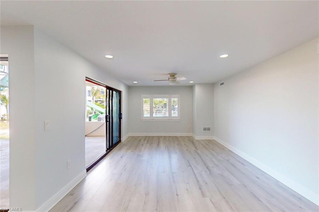6660 Estero BLVD 105 photo 16