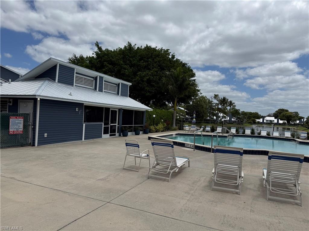 3334 Timberwood CIR photo 8