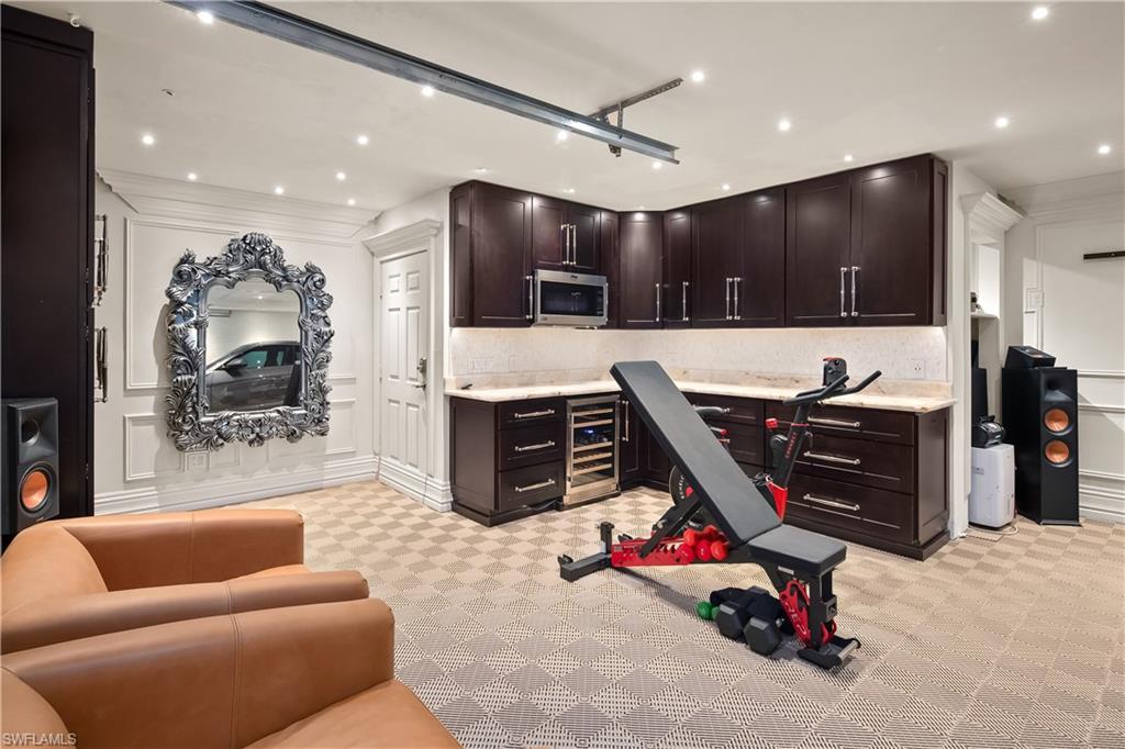 1585 Mullet LN photo 41
