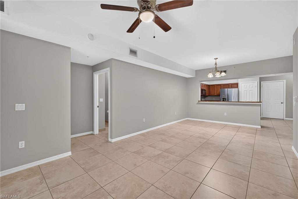 20265 Royal Villagio CT 107 photo 9