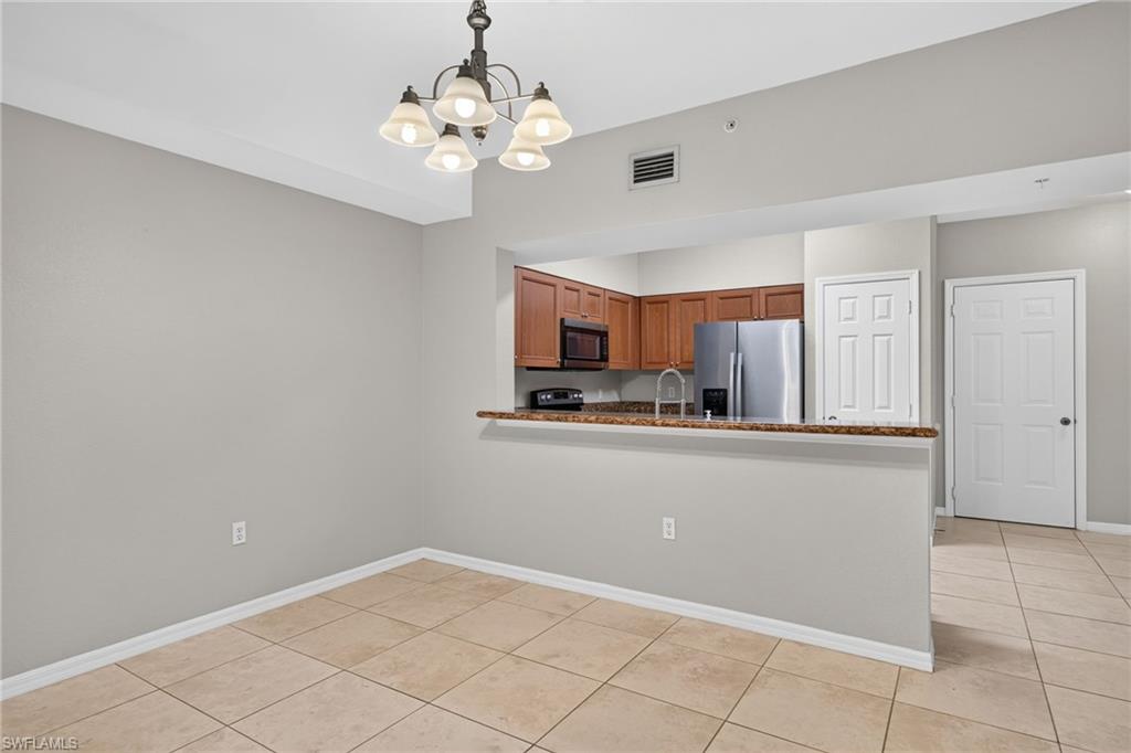 20265 Royal Villagio CT 107 photo 11