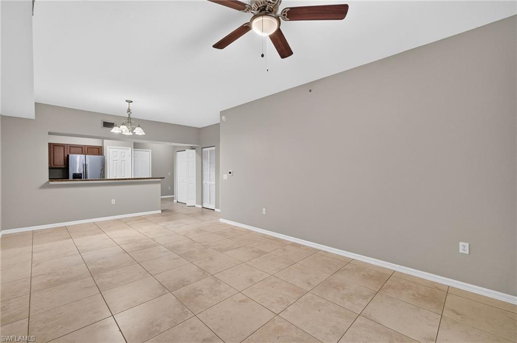 20265 Royal Villagio CT 107 photo 8