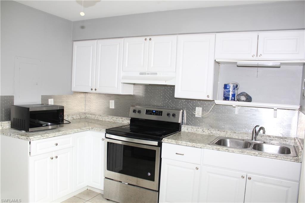 334 Cape Coral PKY W 1
