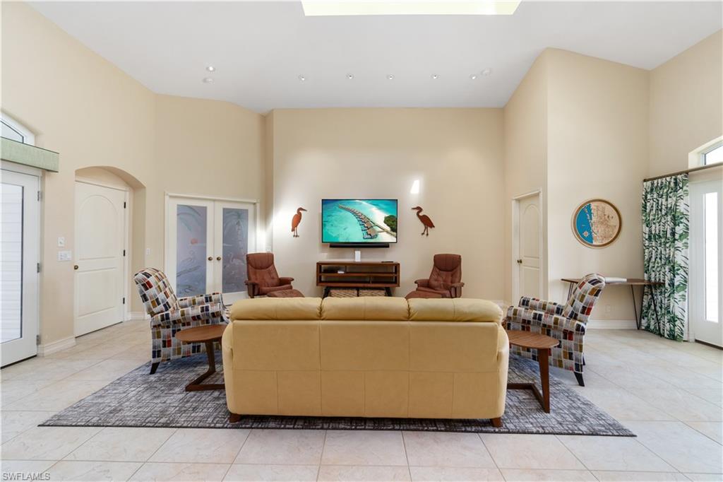 27130 Flamingo DR