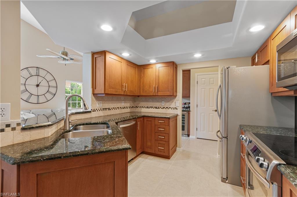 13255 Sherburne CIR 2104 photo 10