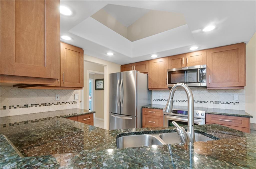 13255 Sherburne CIR 2104 photo 14