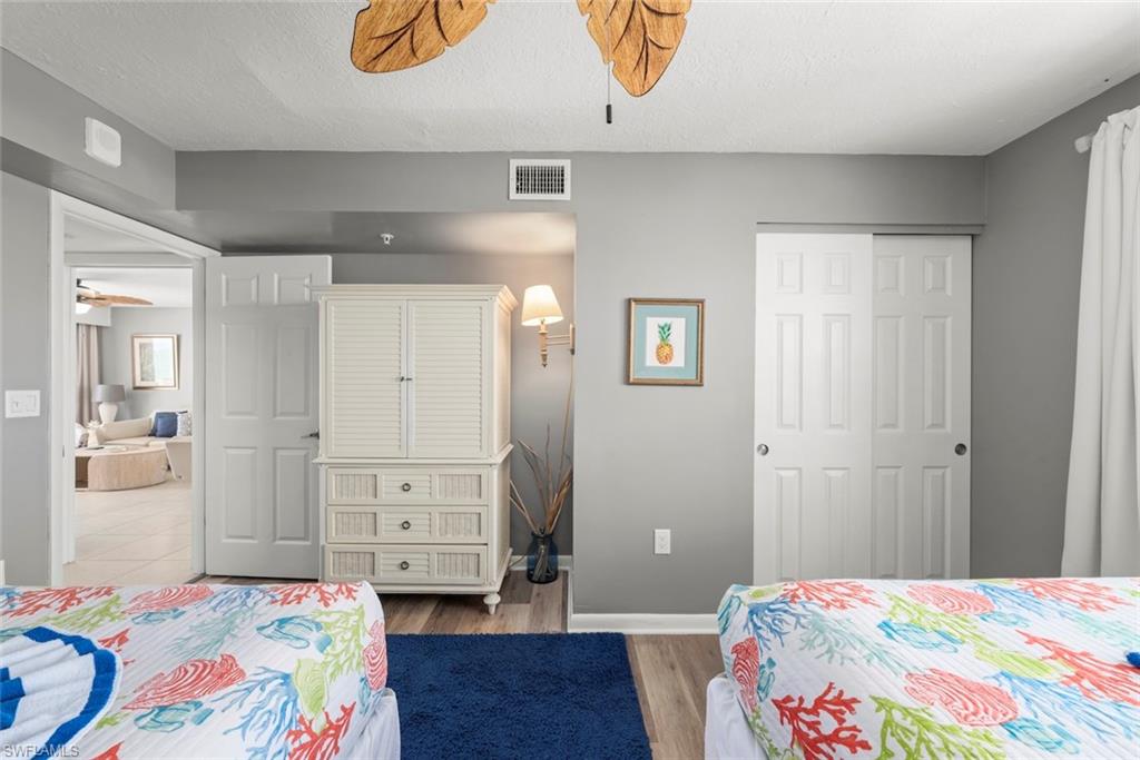 250 Estero BLVD 602 photo 27