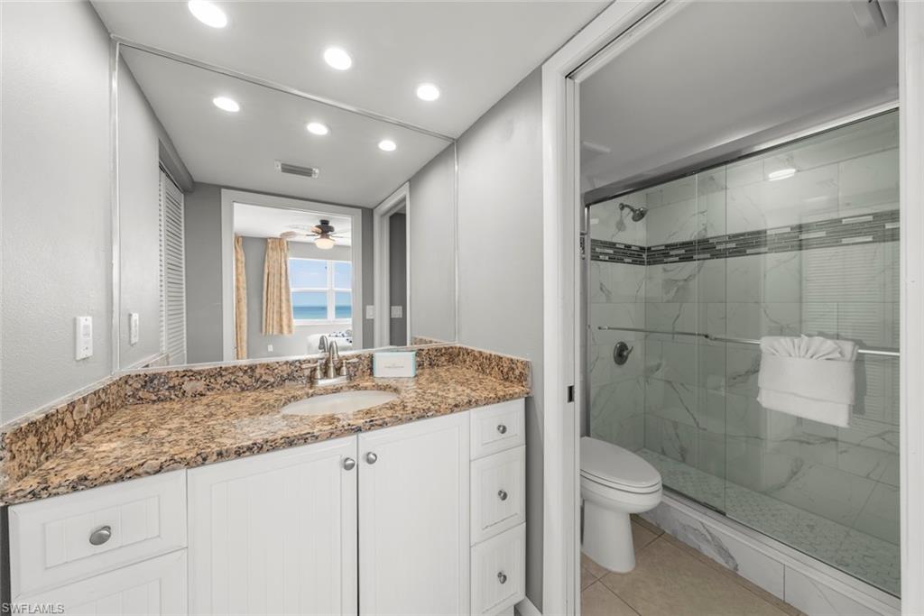 250 Estero BLVD 602 photo 36